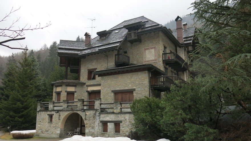 弗里多利纳别墅-1