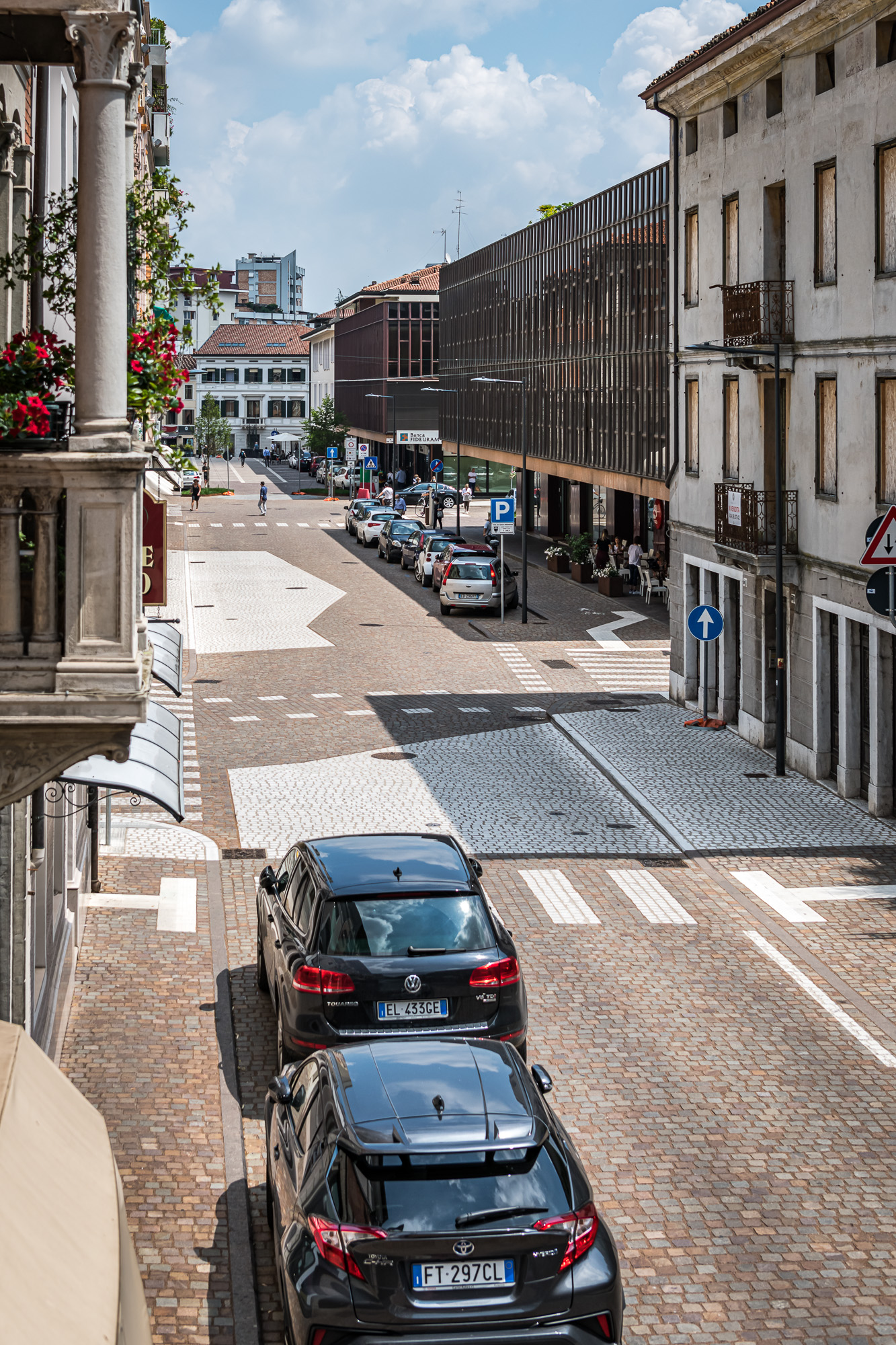 历史印记的街道改造 · Pordenone 市政厅的可持续城市发展计划-0