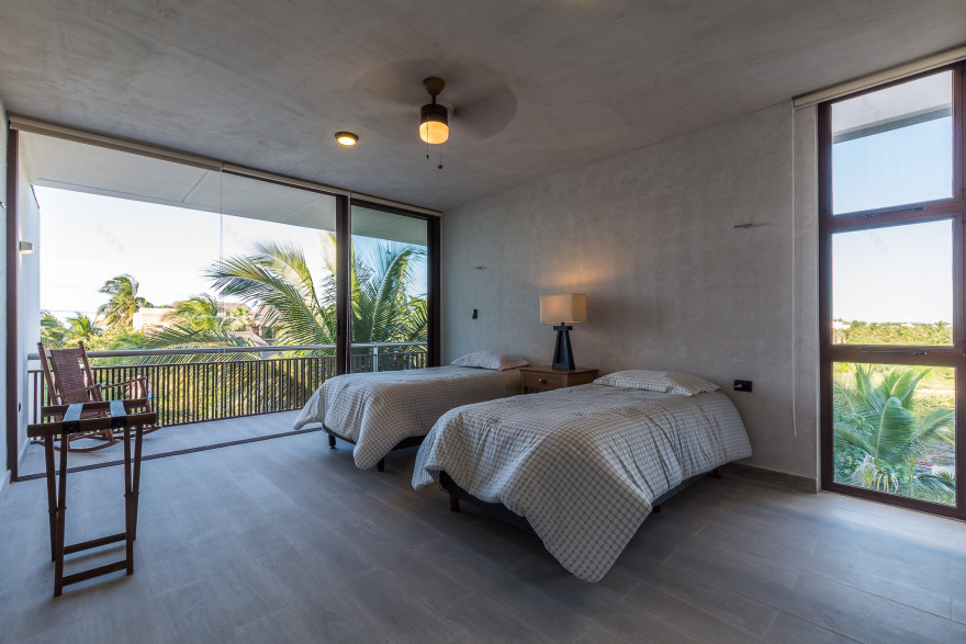 墨西哥海滨别墅 · 绿色与空间的完美融合-4