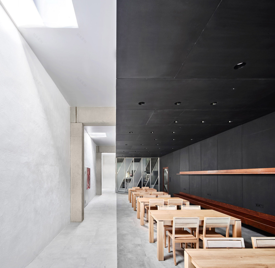 酿酒厂空中画廊 | 灵活多变的展览空间-4