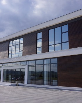 Enacopol Razvan丨办公建筑丨Small Office Building