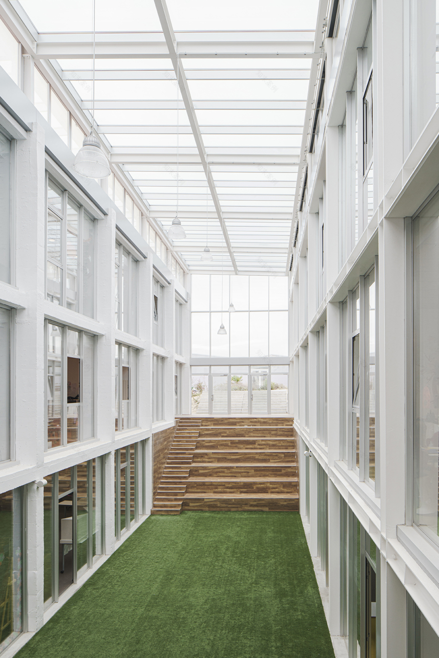 英国学校阿朗戈校区教室翻新设计-15