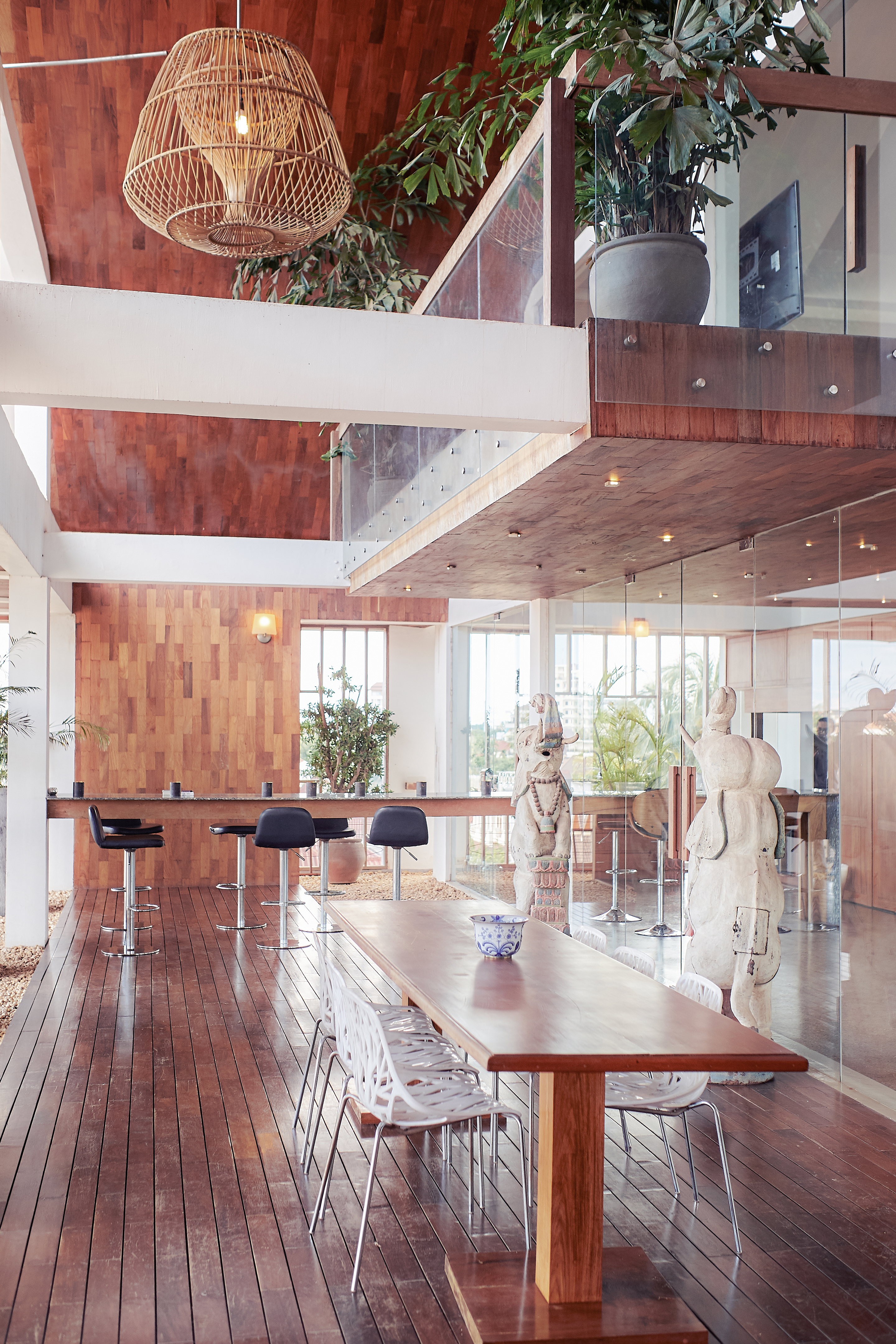 悬挂楼梯的空中楼阁·创新空间设计-1