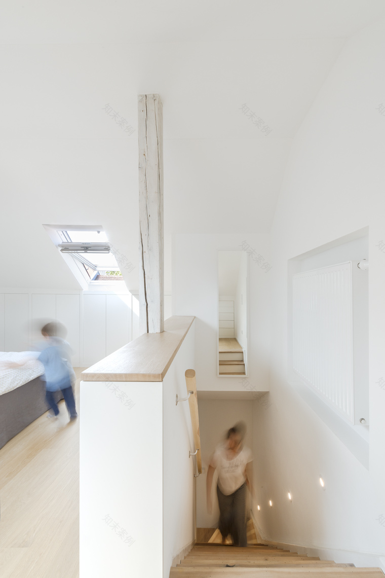 慕尼黑百年老屋的微型空间奇迹-8