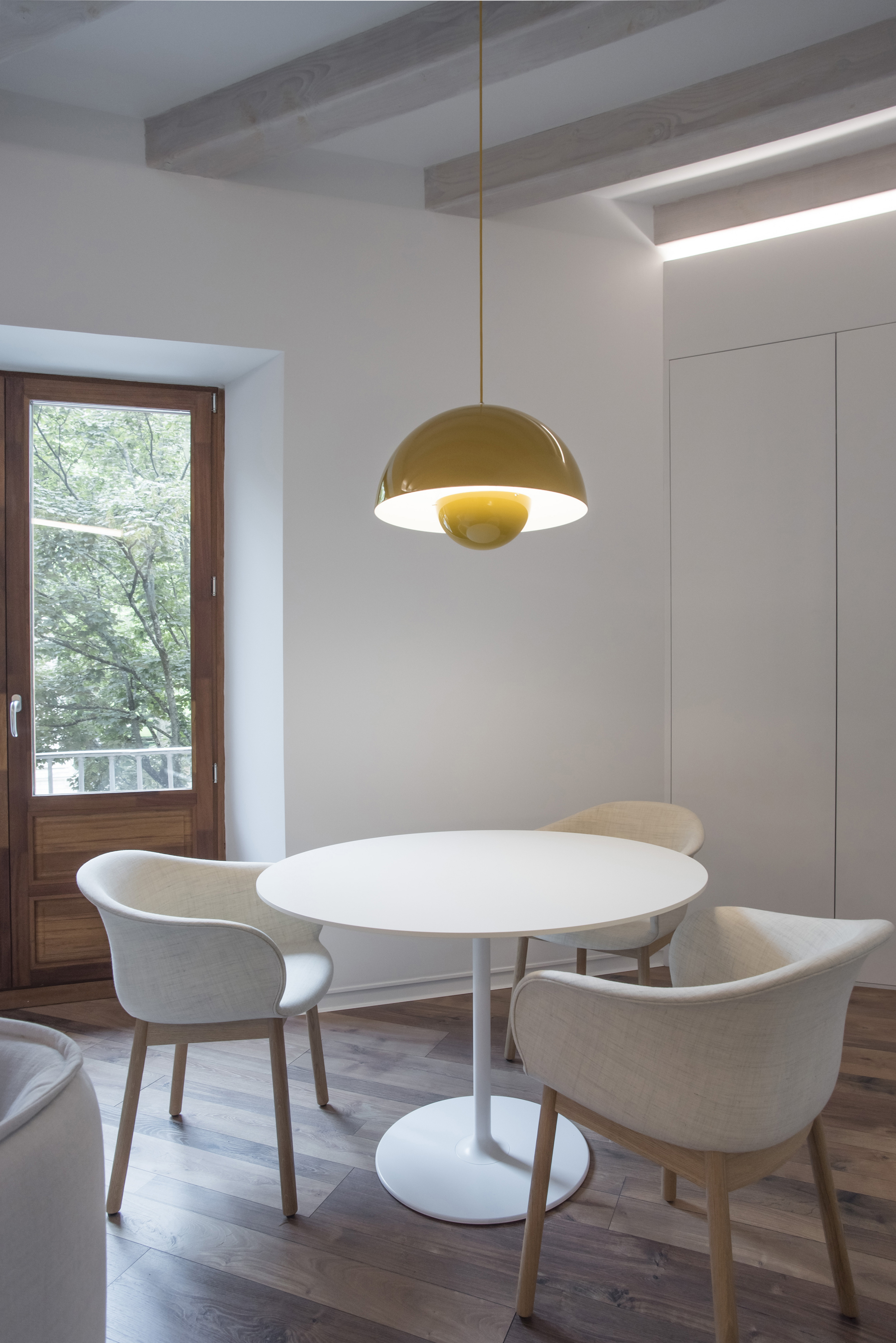 帕姆普洛纳 17 世纪小宫殿公寓 | 现代简约室内设计-13