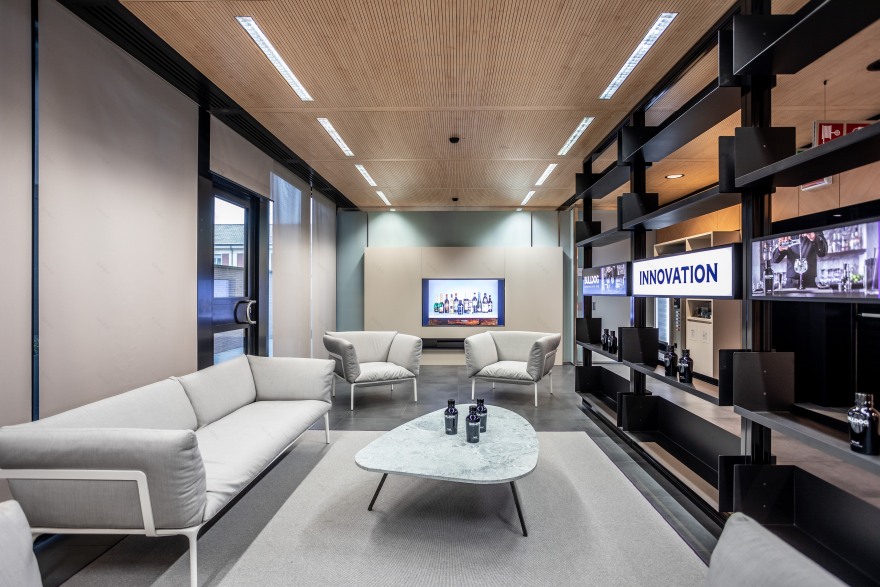 Campari Group 总部创新设计,融合传统与现代-2