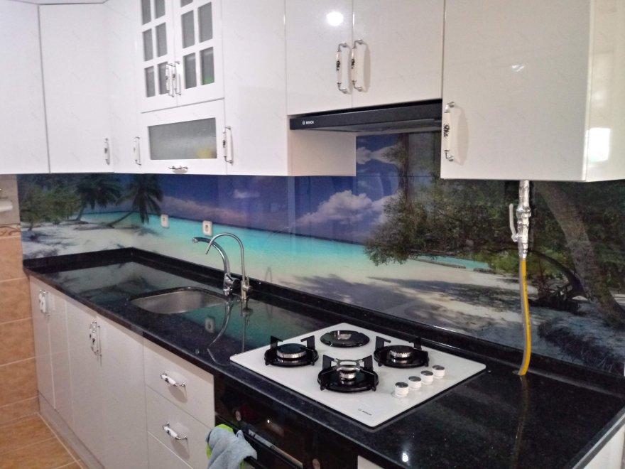 厨房隔断玻璃幕墙的魅力-0