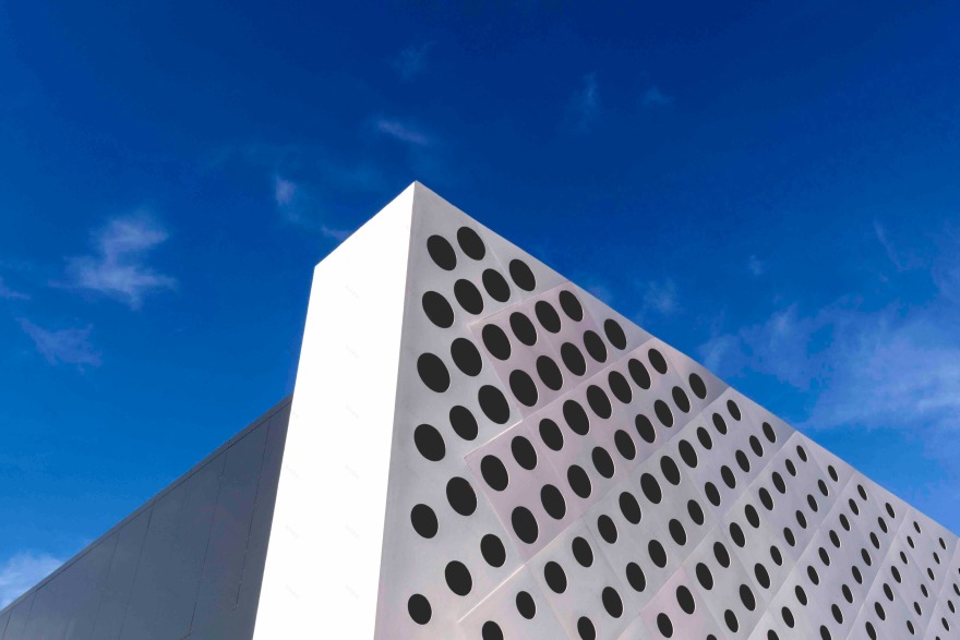 翻新后的意大利 Arezzo 中心 · 现代与传统融合的商业空间-18