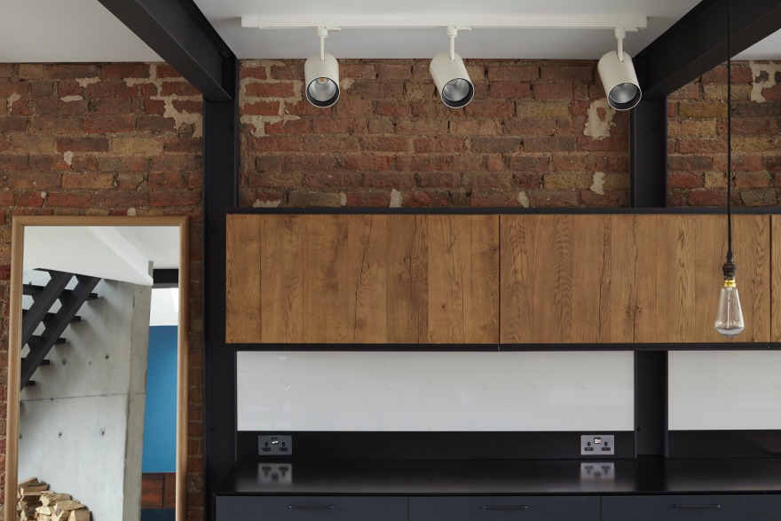 废弃维多利亚时期工作坊的现代重生-22