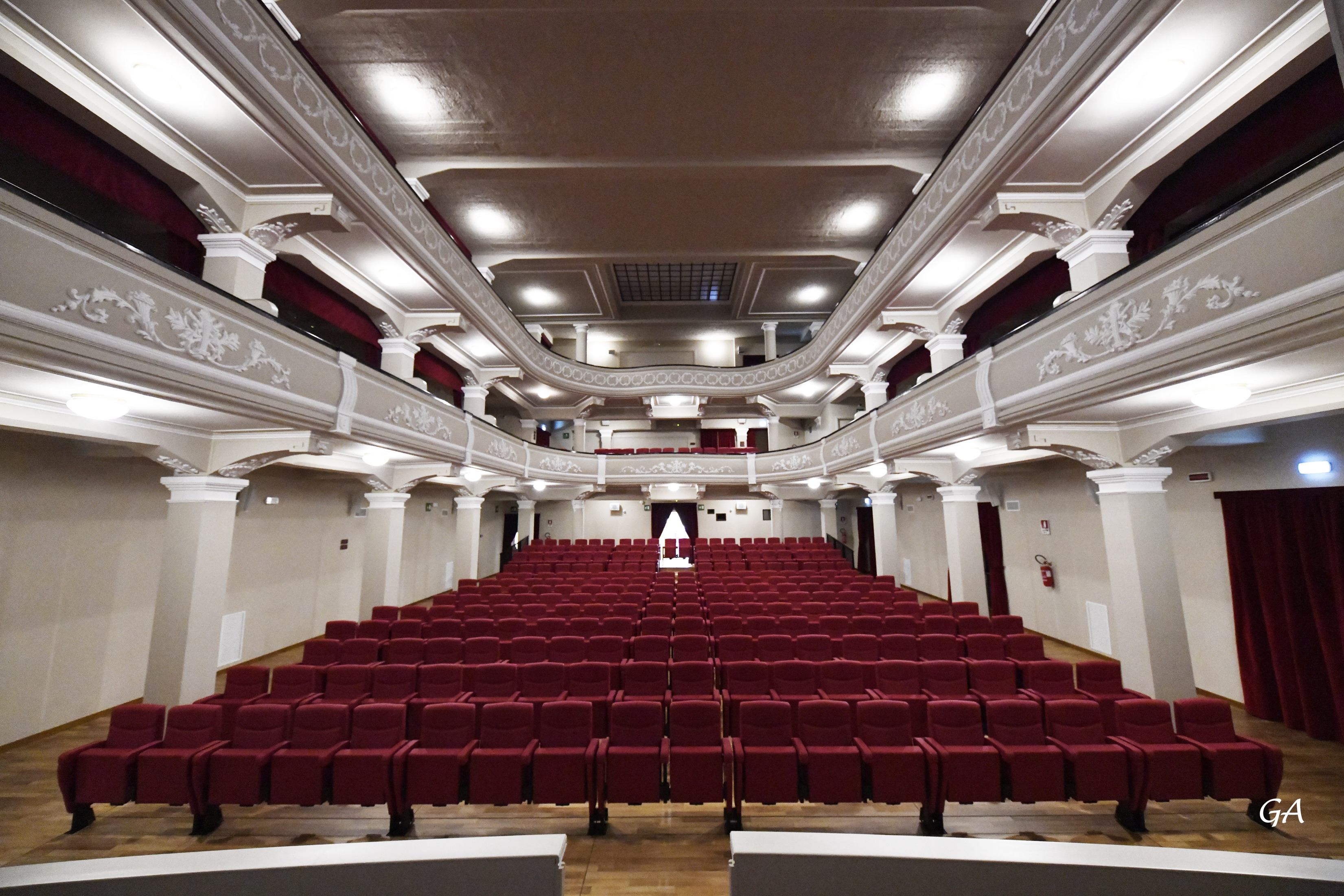 翻新中的意大利 Martina Franca 剧院 | 多功能舞台的隐藏魅力-3