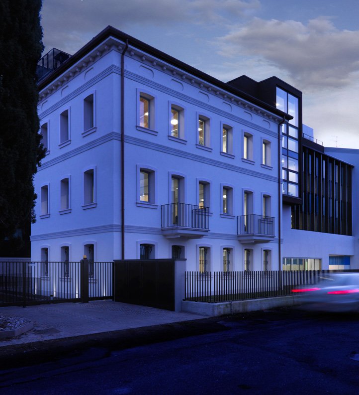 Cromsource 总部设计-1