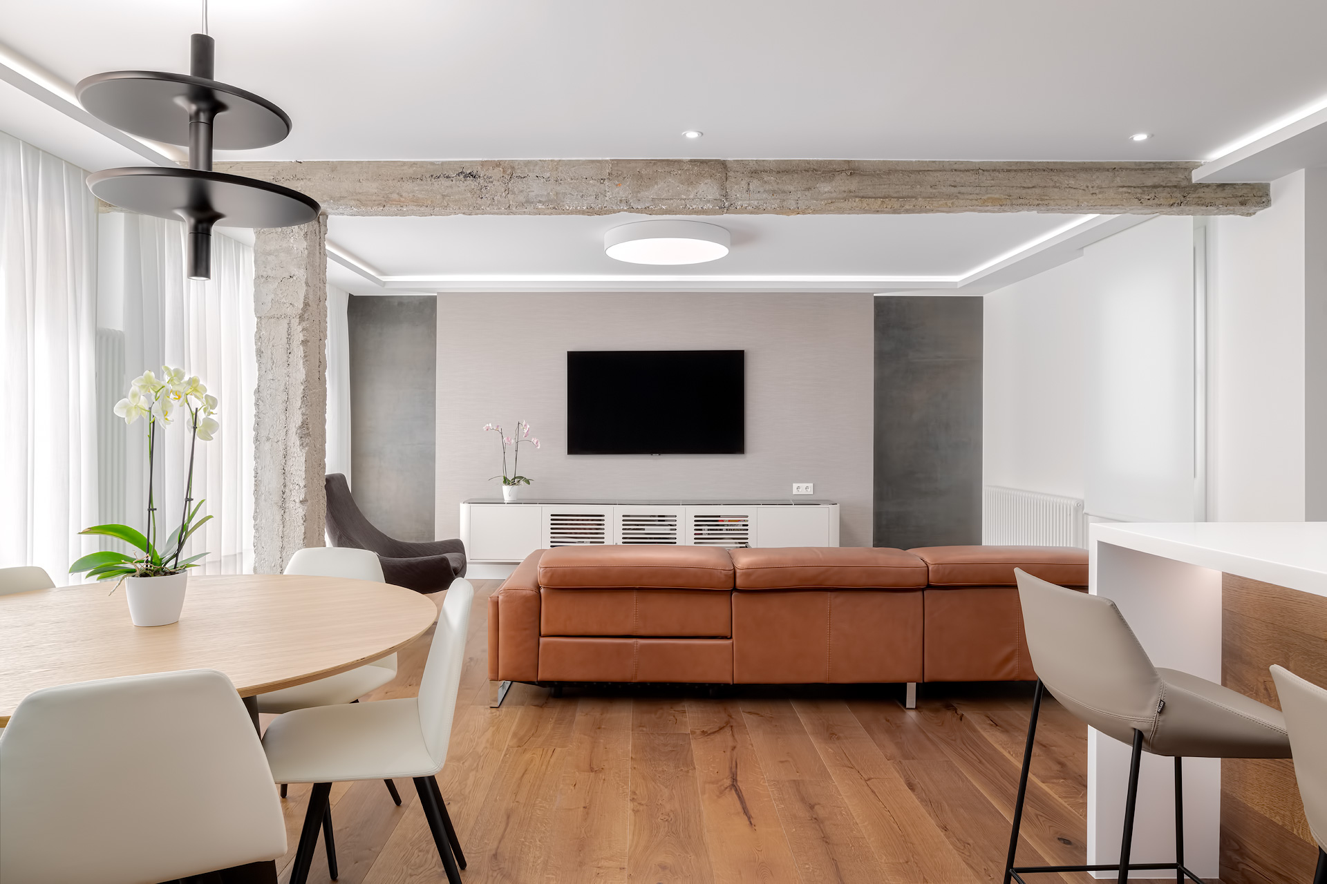 自然呈现的 brutalism 风格家居丨SpainVizcaya丨Efecto3-0