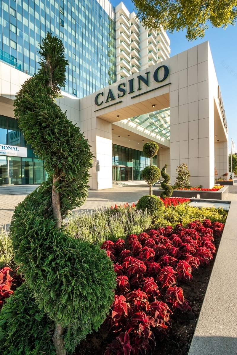 国际赌场酒店奢华设计,Stoa Group 打造 5200 平方米陶瓷外墙-0