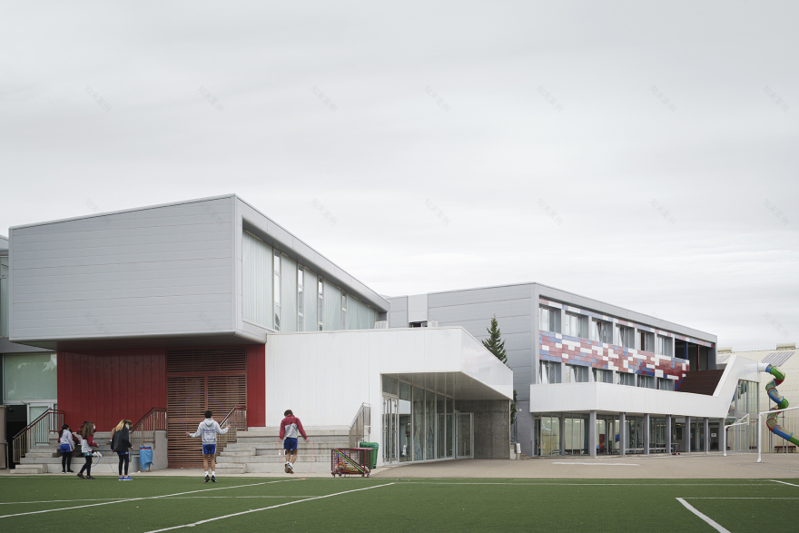 英国学校阿朗戈校区教室翻新设计-3