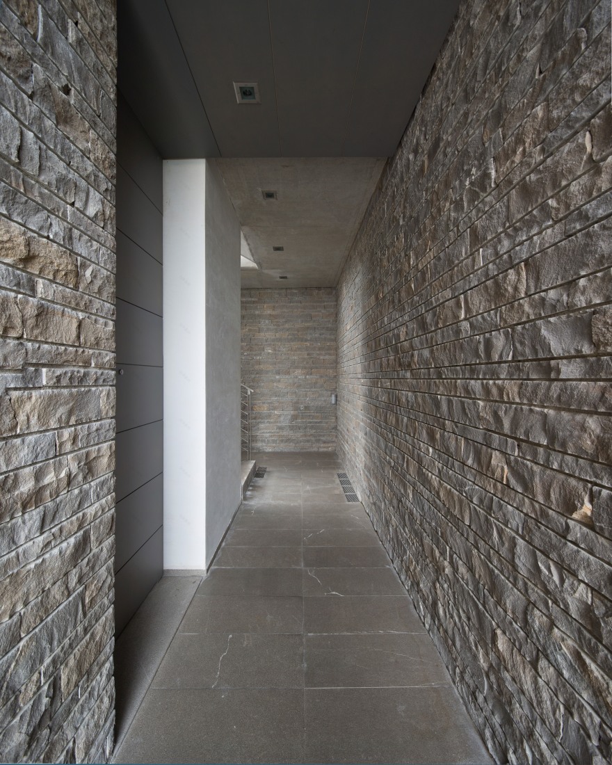 意式湖畔别墅,诠释自然与现代共生设计-15