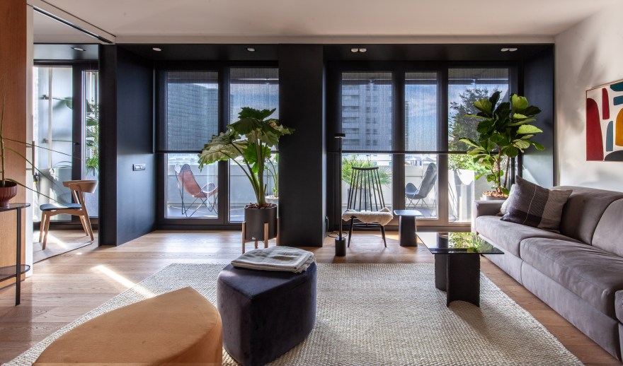 巴塞罗那海景公寓,现代简约与自然温馨的融合-16