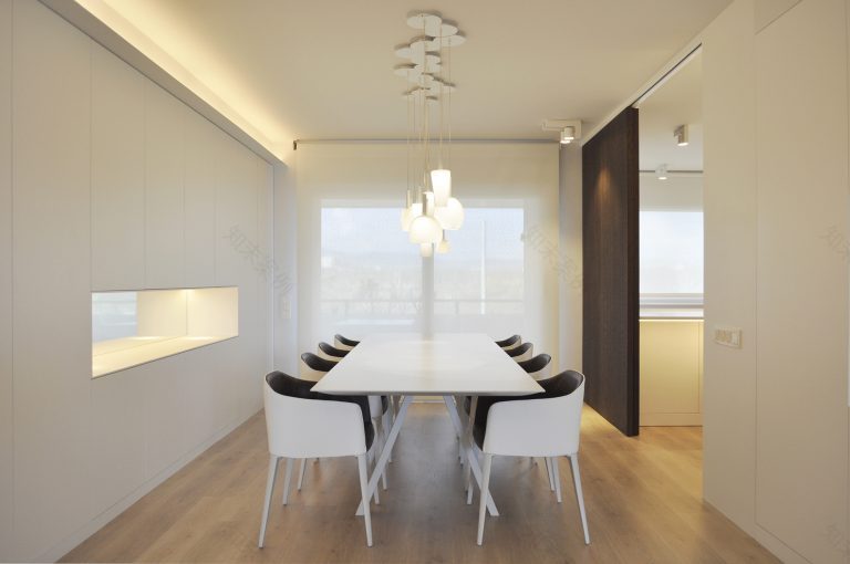 简约而温馨的 200 平米高尔夫景观顶层公寓设计-3