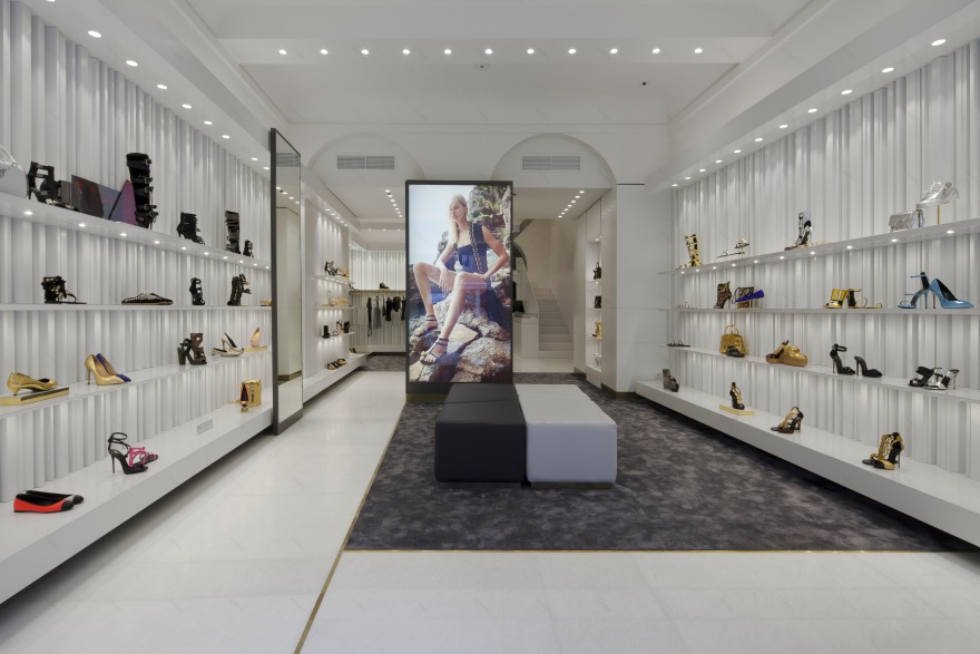 罗马旗舰店设计,传统与现代的完美融合-2