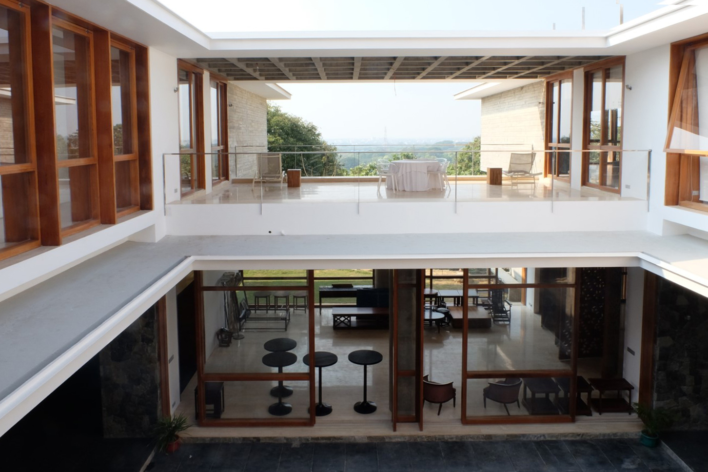 新加坡 Bedmar & Shi 联手打造,Khan 住宅的室内设计之美-5