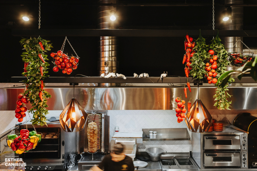 融合东西方元素的现代土耳其餐厅-9