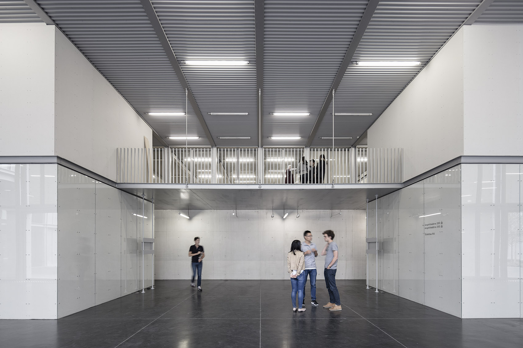 ENSAE学院巴黎萨克雷校区，法国/轻盈的钢结构带来开放、友好而宁静的氛围-31