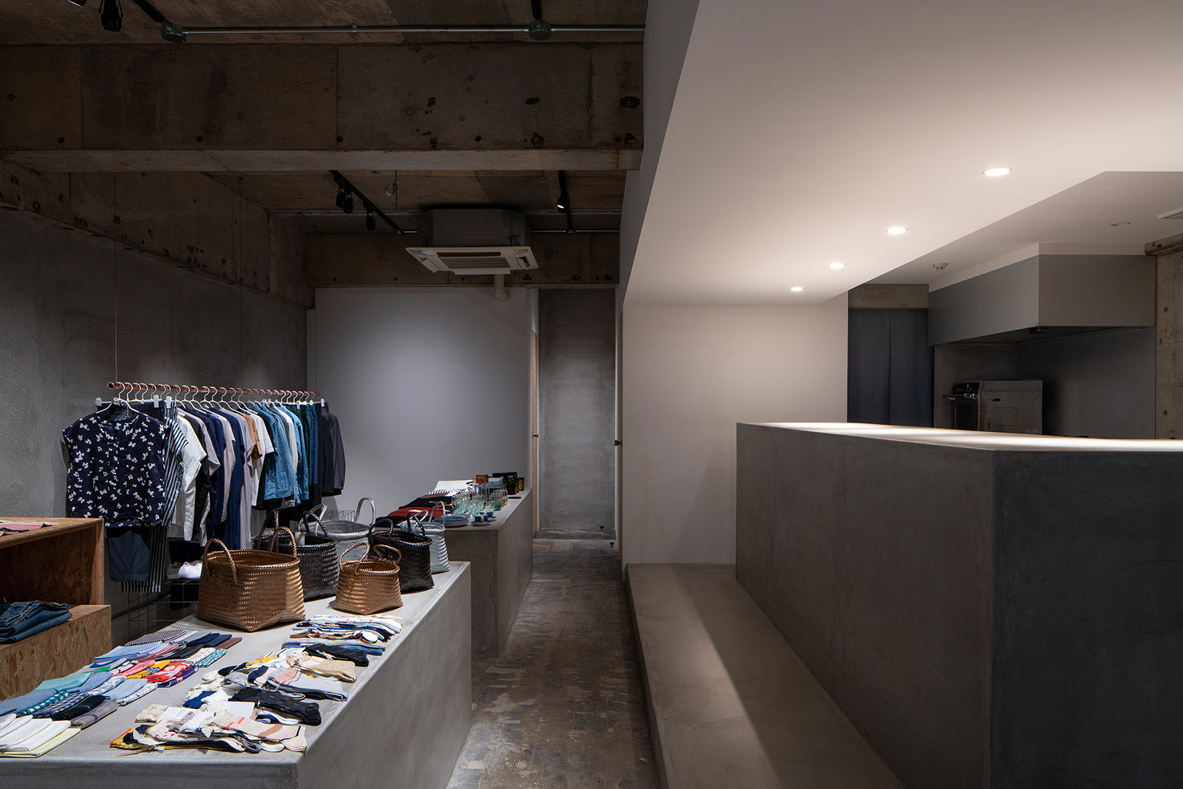 aswell服装店和咖啡馆，日本/让空间恢复到最原始的面貌-58