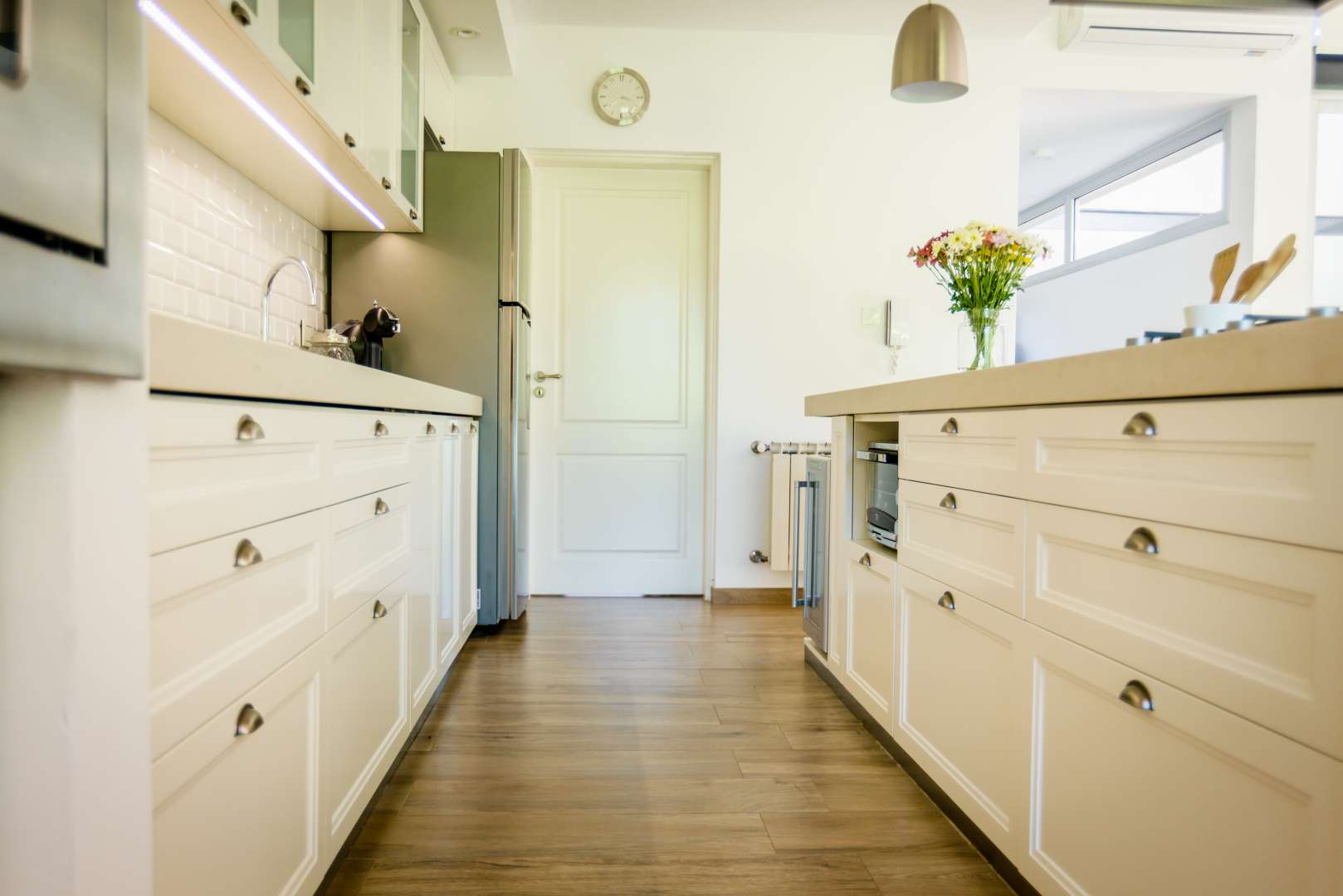 简约之居，功能齐全的家庭聚会空间-15