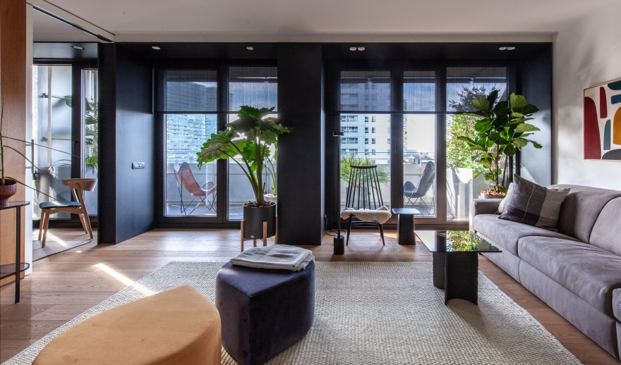 巴塞罗那海景公寓,现代简约与自然温馨的融合-15