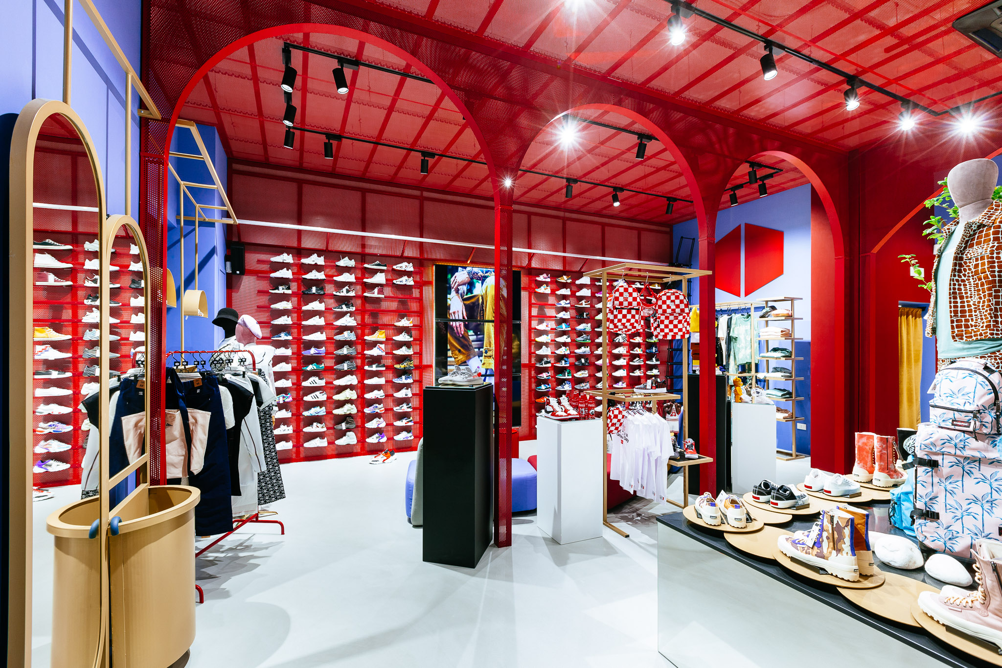 运动鞋室莫诺波利-1