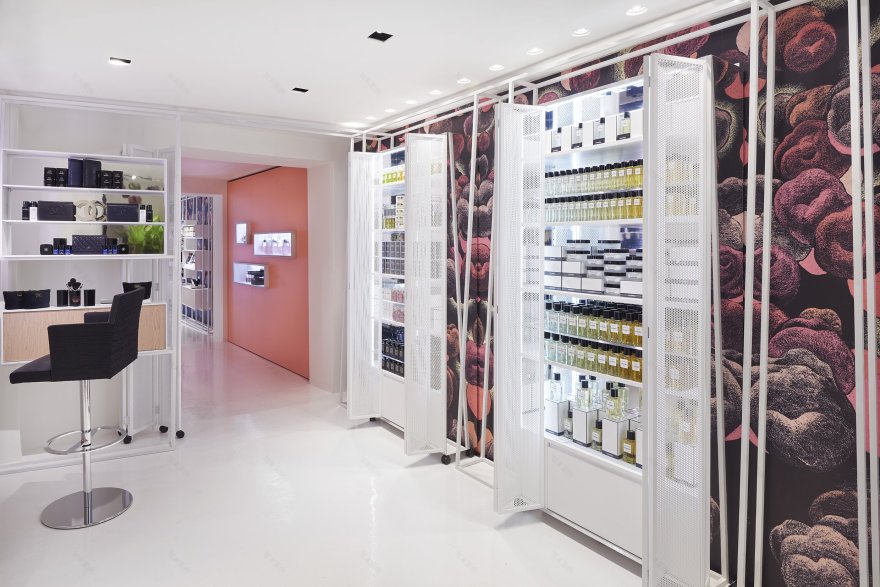 香奈儿罗马临时精品店-5