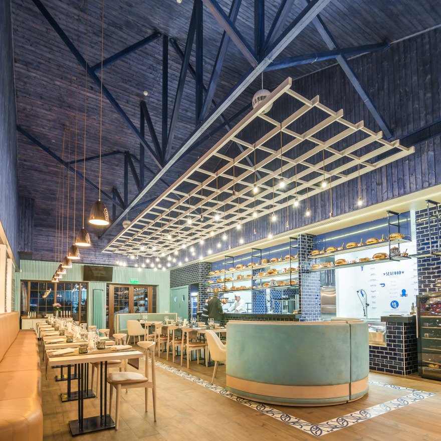 舞动龙虾 · 葡萄牙风情海鲜餐厅设计-9