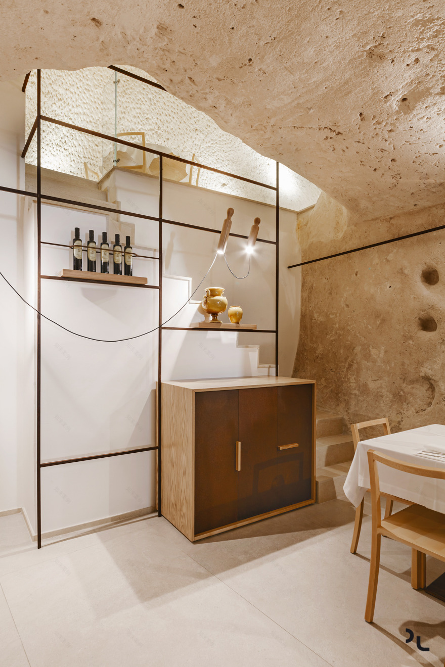 改造中的意大利餐厅设计,融入传统与未来-17