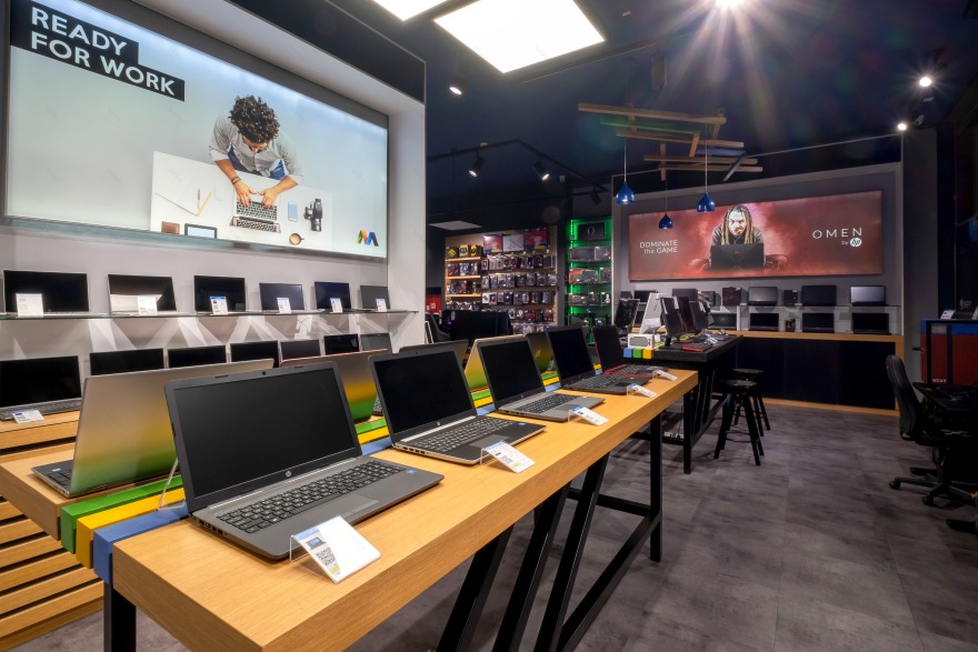 Multicom 专卖店室内设计丨波德戈里察丨Brigada 创意团队-0