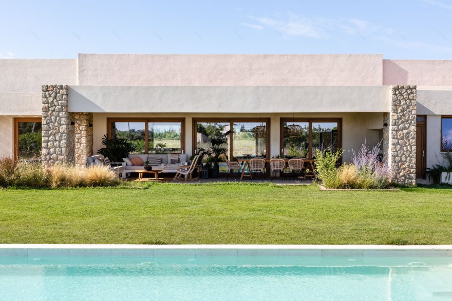 西班牙马洛卡岛现代乡村风住宅设计丨Jaime Salvá-1