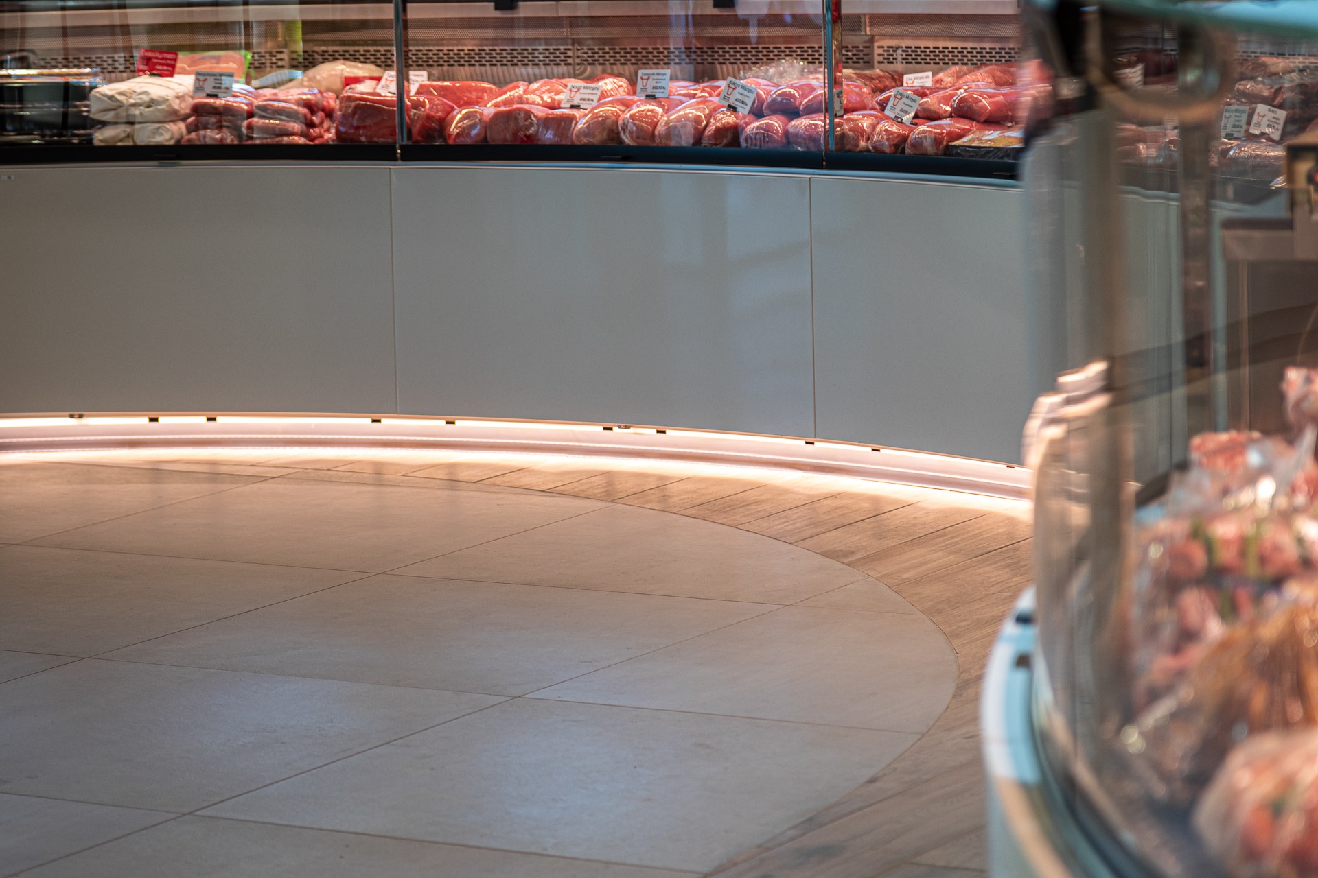 希腊肉市 | 功能布局与视觉动线的完美结合-4