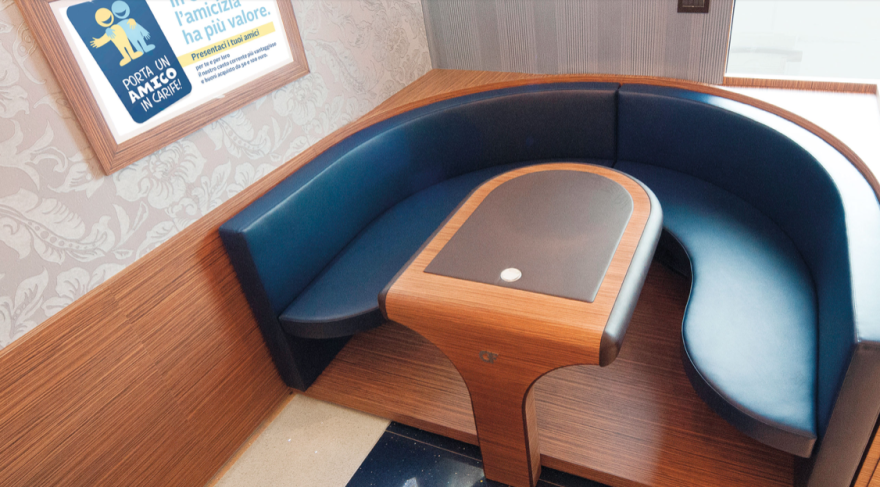 CARIFE 银行 · 人文主义设计理念的银行零售空间-4