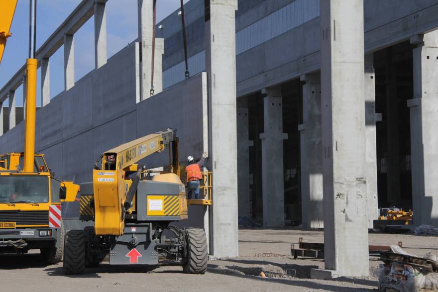 意大利钢铁工厂的现代化改造-42