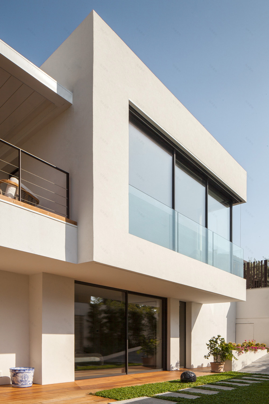 意大利利古里亚海滨别墅,简约轻奢的绿意空间-2