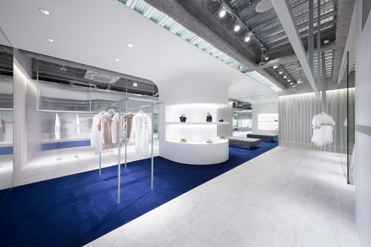 Koichiro ONIKI新作｜用极简诠释商业空间-19