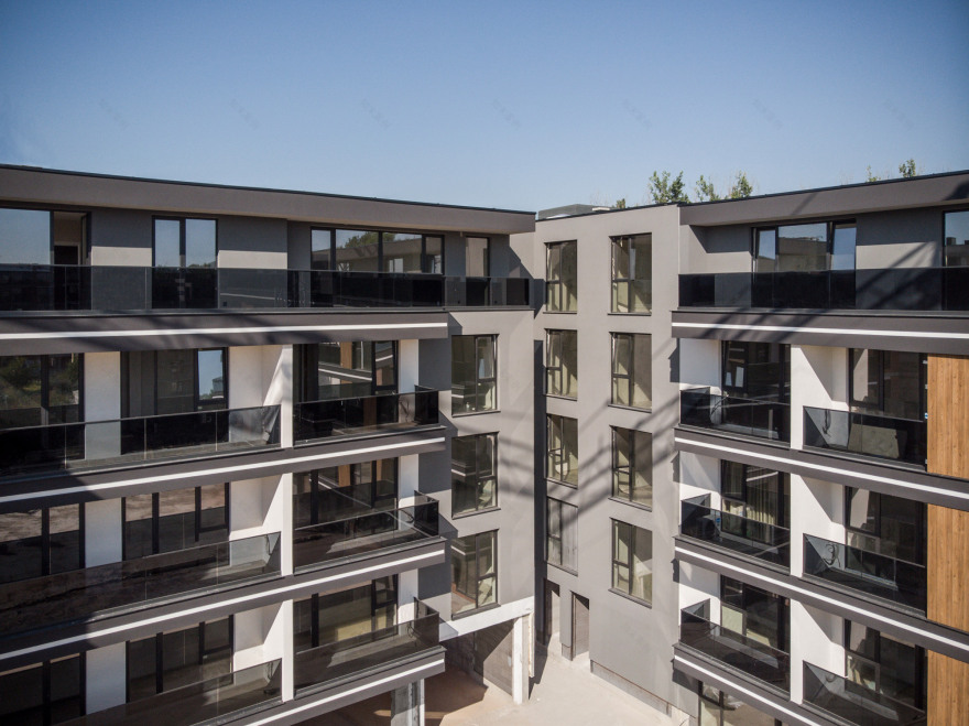 绿色山丘住宅丨保加利亚普罗夫迪夫丨保罗斯视界-4