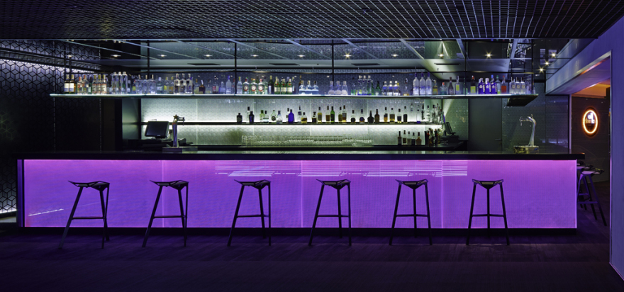 巴塞罗那赌场酒吧的炫目设计-0