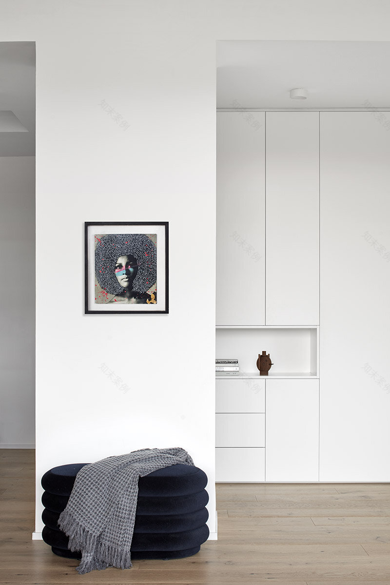 城市中的单色别墅设计-7