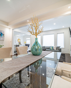 Alpha Omega丨平层丨How Impressive Staging Can Help You Prepare An Outdated Property For Sale