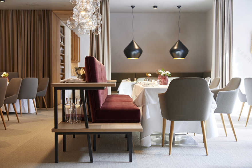 阿尔卑斯风情 西餐厅 Architect and Friends 打造现代用餐空间-7