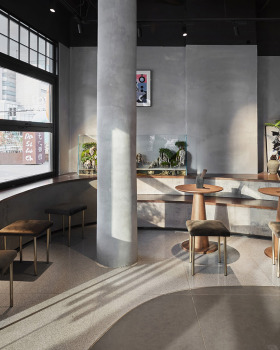 粉家青云街小酒馆丨中国上海丨之外建筑事务所 ZZYYStudio