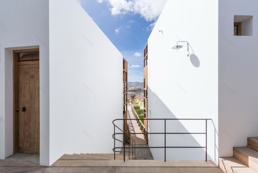 Cape Verde 岛上的生态酒店 - 融入本土元素的环保设计-23