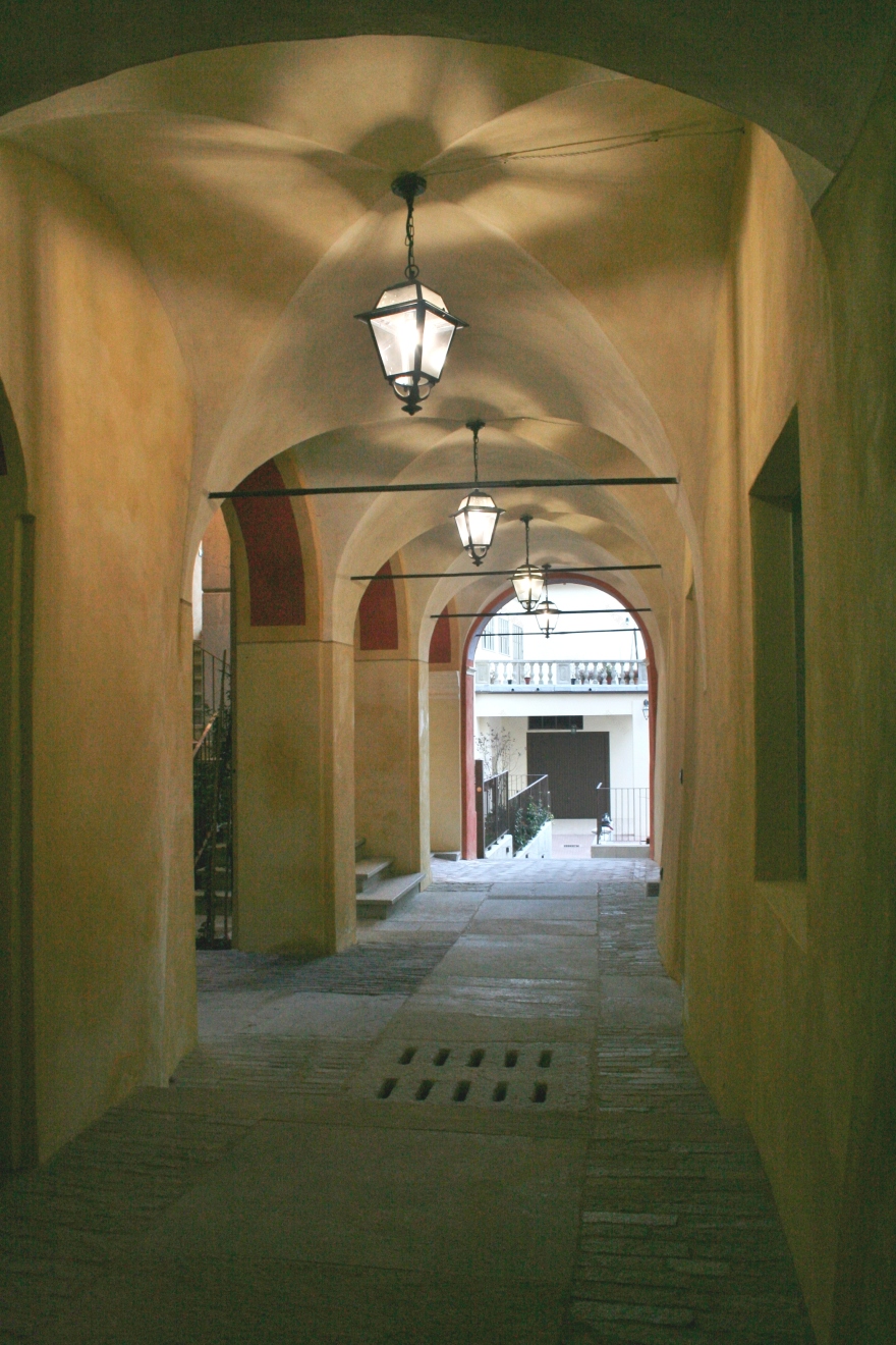 中世纪风情公寓修复 | Corte dei Drappi-3