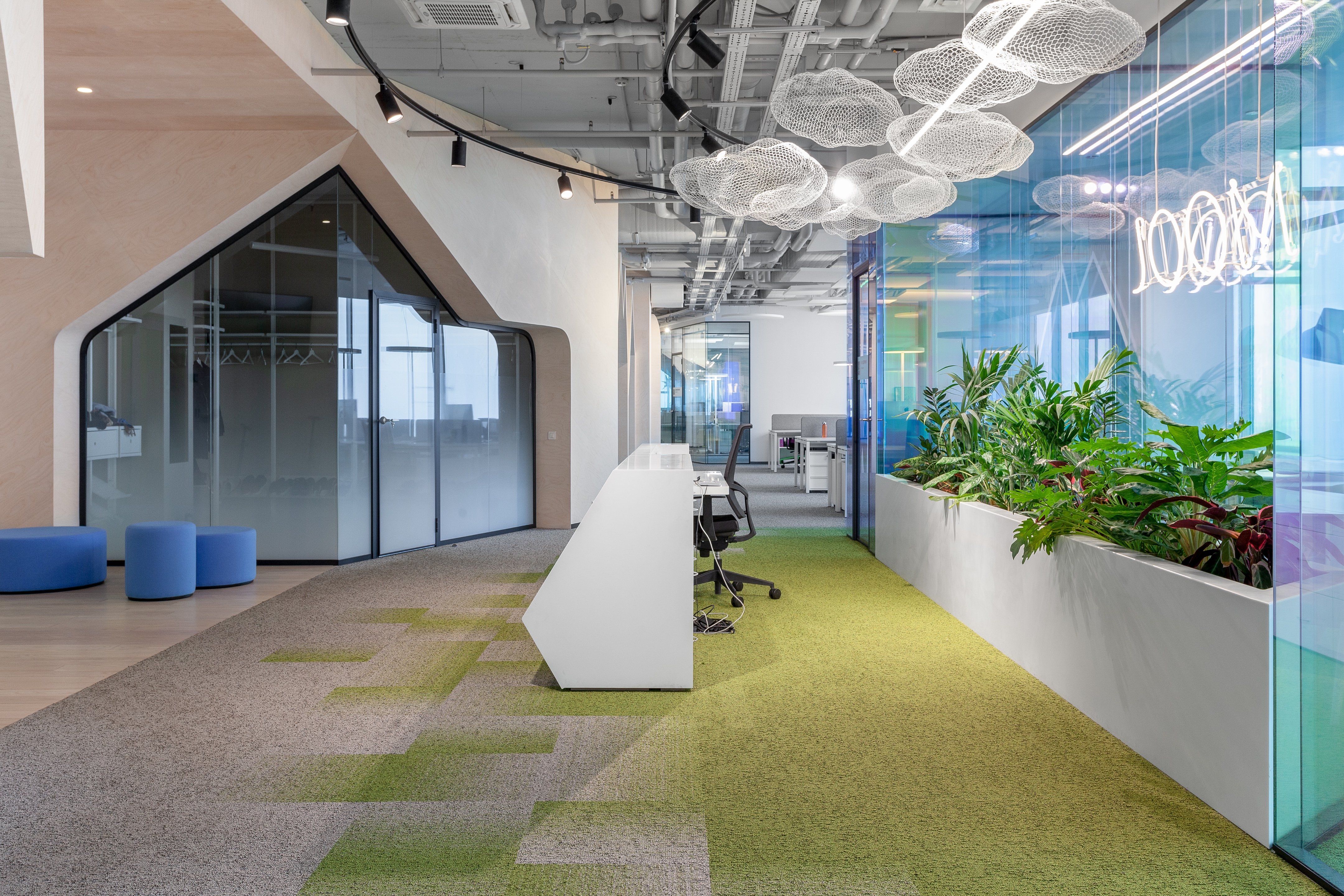 莫斯科 JOOM 总部办公室设计,打造独特城市景观空间-2