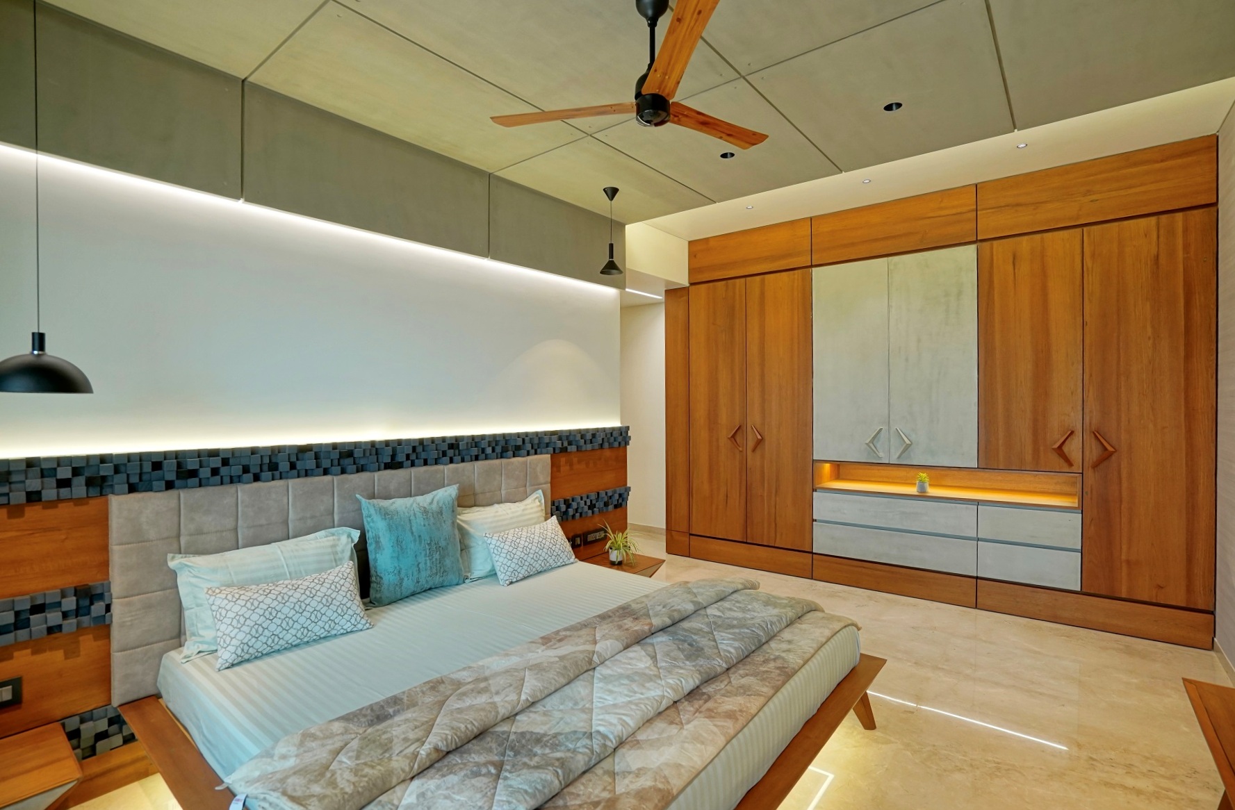 创意木艺装点卧室空间-1