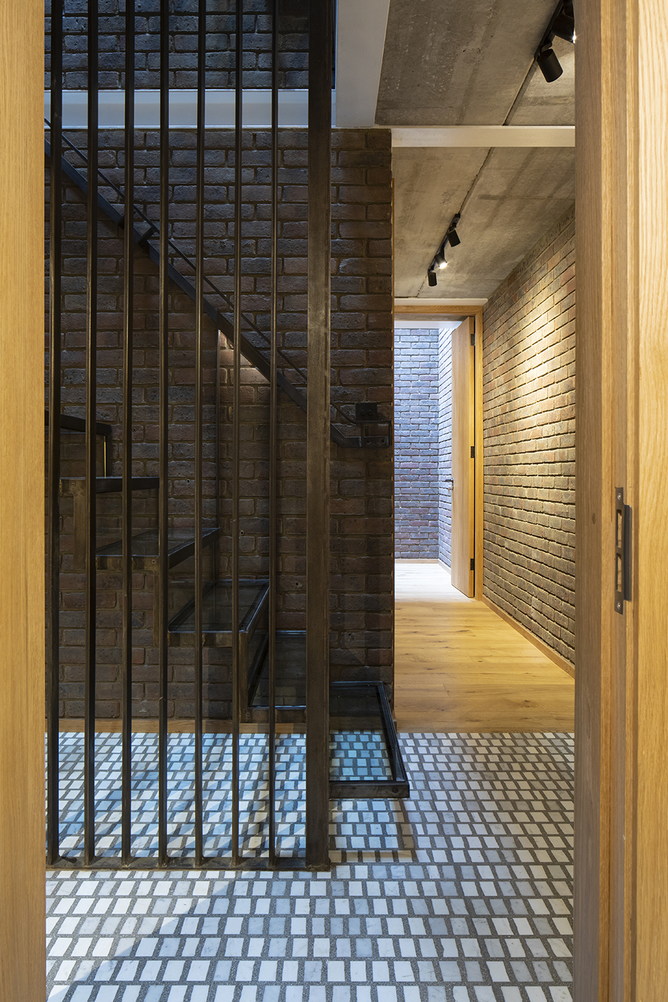 南华克砖宅 · 伦敦旧车库上的现代设计丨英国伦敦丨Satish Jassal Architects-43